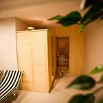 Hotell Jade Hotel-ezuesthid