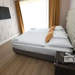 Jade Hotel-ezüsthíd Hotel Veszprém