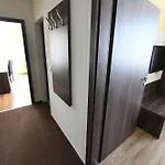 Hotell Jade Hotel-ezuesthid