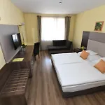 Jade Hotel-ezüsthíd 4* Veszprém