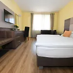 Jade Hotel-ezuesthid 4*