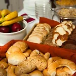 Hotell Jade Hotel-ezuesthid 4*