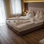 Hotel Jade Hotel-ezüsthíd Veszprém
