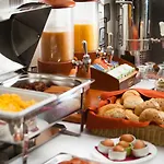 Hotell Jade Hotel-ezuesthid 4*
