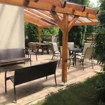 Jade Hotel-ezuesthid Hotell 4*