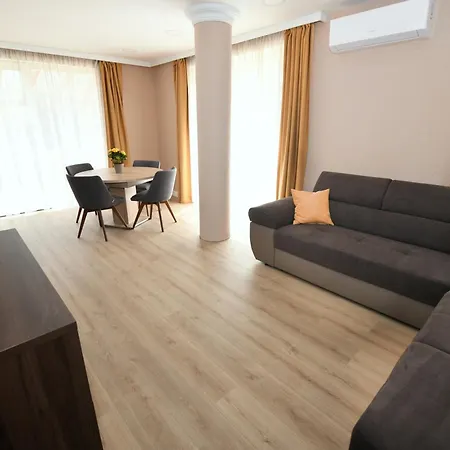 Jade Hotel-ezuesthid Veszprem