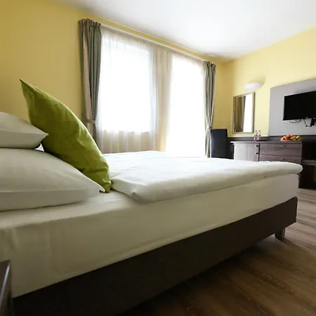 Jade Hotel-ezuesthid Hotel Veszprem