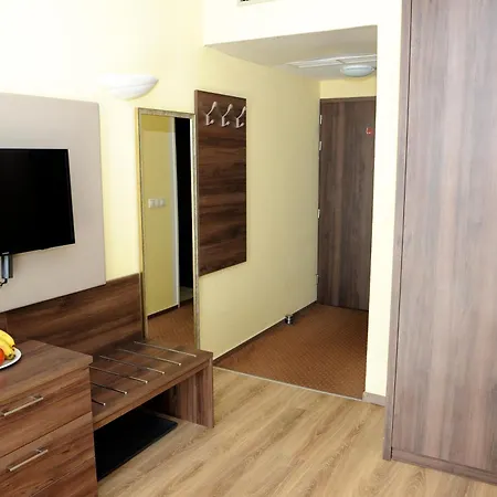 Hotel Jade Hotel-ezüsthíd