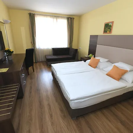 Hotel Jade Hotel-ezüsthíd 4*