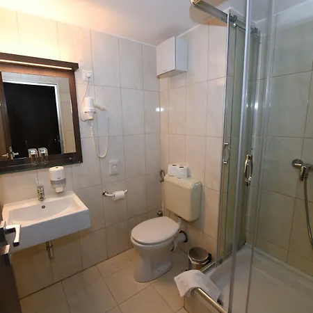 酒店 Jade Hotel-ezuesthid 4*