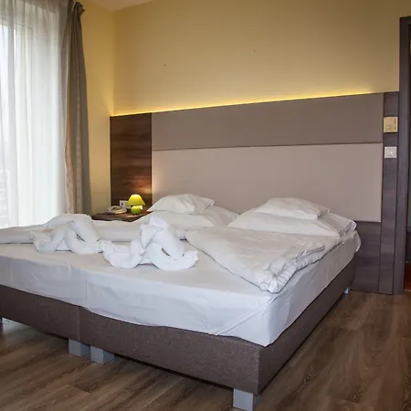 Hotel Jade Hotel-ezüsthíd Veszprém