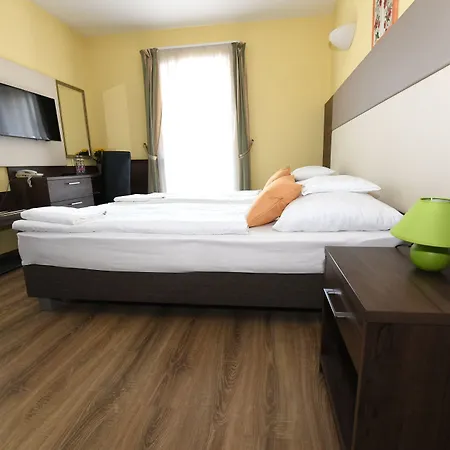 Hotel Jade Hotel-ezuesthid Veszprem