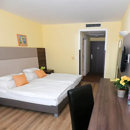 Hotel Jade Hotel-ezüsthíd Veszprém
