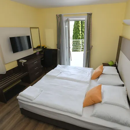Hotel Jade Hotel-ezuesthid Veszprem