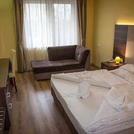 Jade Hotel-ezuesthid Hotell
