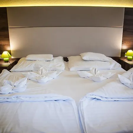 Jade Hotel-ezuesthid 4*