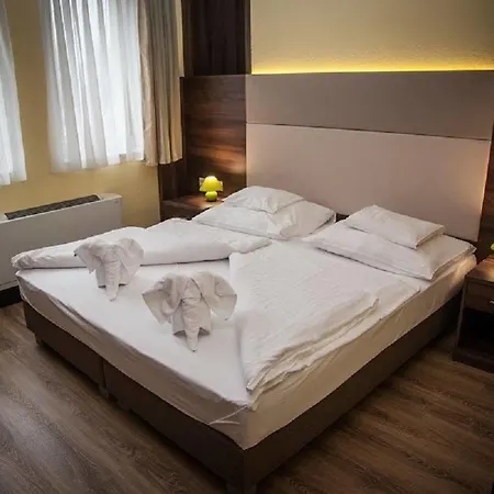 Hotel Jade Hotel-ezuesthid 4*