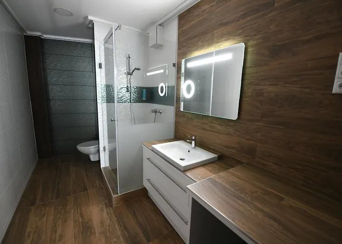 Jade Hotel-ezüsthíd 4* Veszprém