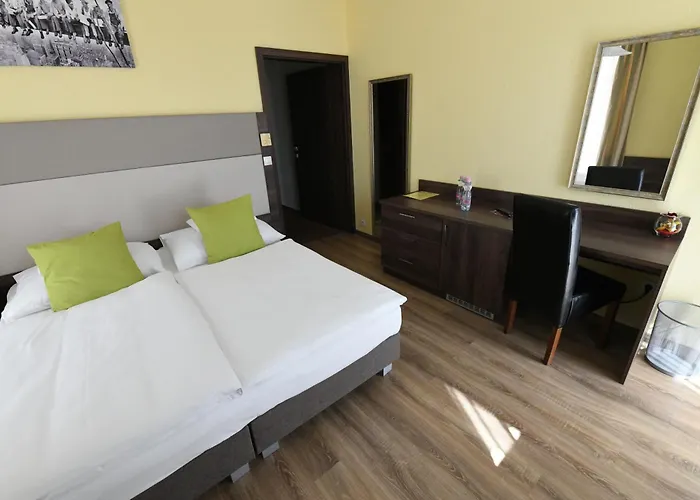 Hotel Jade Hotel-ezuesthid 4*