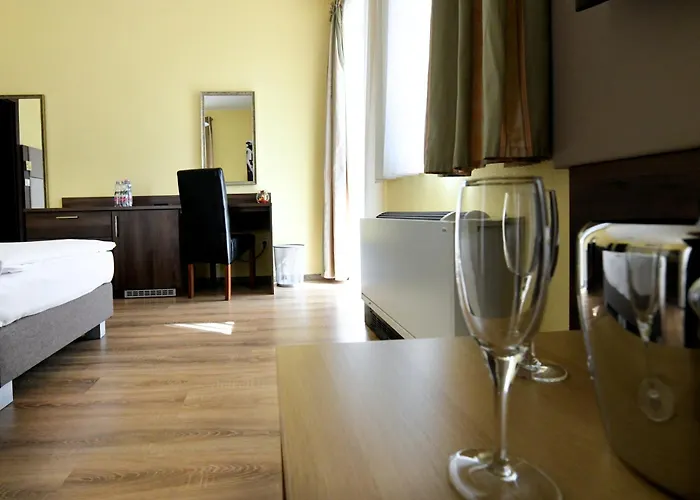 Jade Hotel-ezuesthid Hotel Veszprem