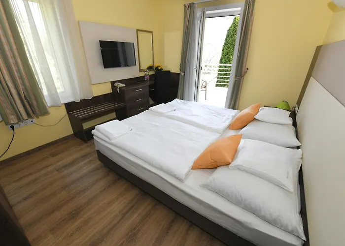 Jade Hotel-ezuesthid Veszprem