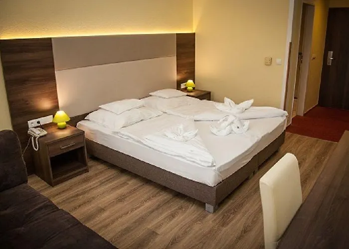 Jade Hotel-ezuesthid 4*