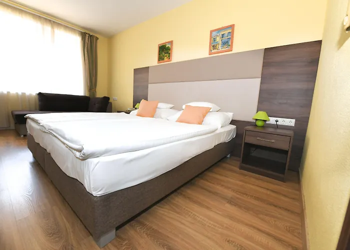 Jade Hotel-ezuesthid Hotel Veszprem