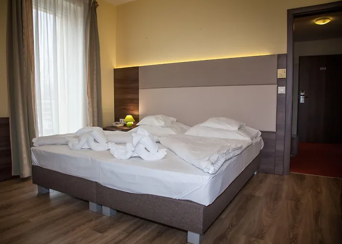 Hotel Jade Hotel-ezuesthid Veszprem