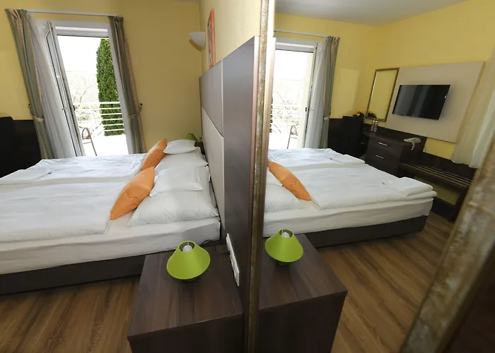 Hotel Jade Hotel-ezüsthíd Veszprém