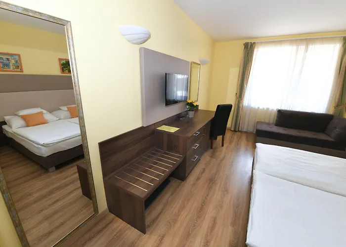 Jade Hotel-ezüsthíd Hotel Veszprém