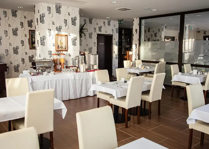 Hotel Jade Hotel-ezuesthid 4*