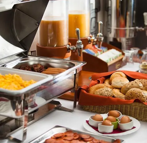 Jade Hotel-ezuesthid ホテル