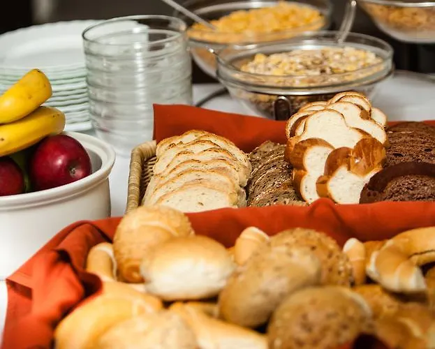 Jade Hotel-ezuesthid