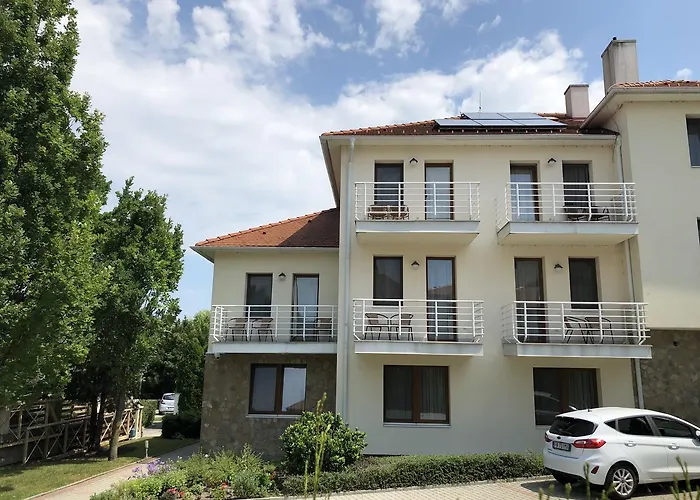 Jade Hotel-ezüsthíd Hotel 4*